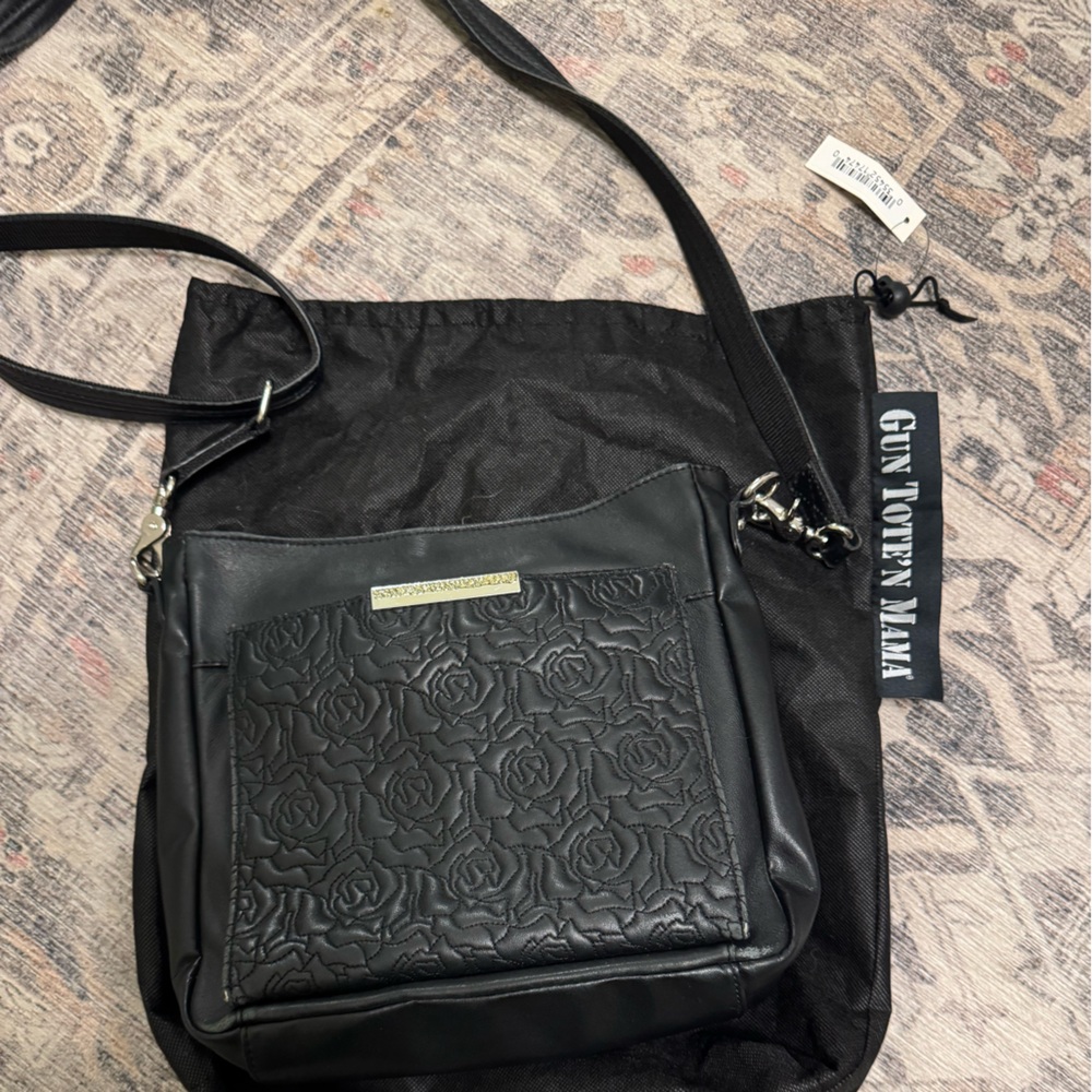 Concealed Carry GUN TOTE 'N MAMAS CROSSBODY Leather, Black, GTM-98LMB
